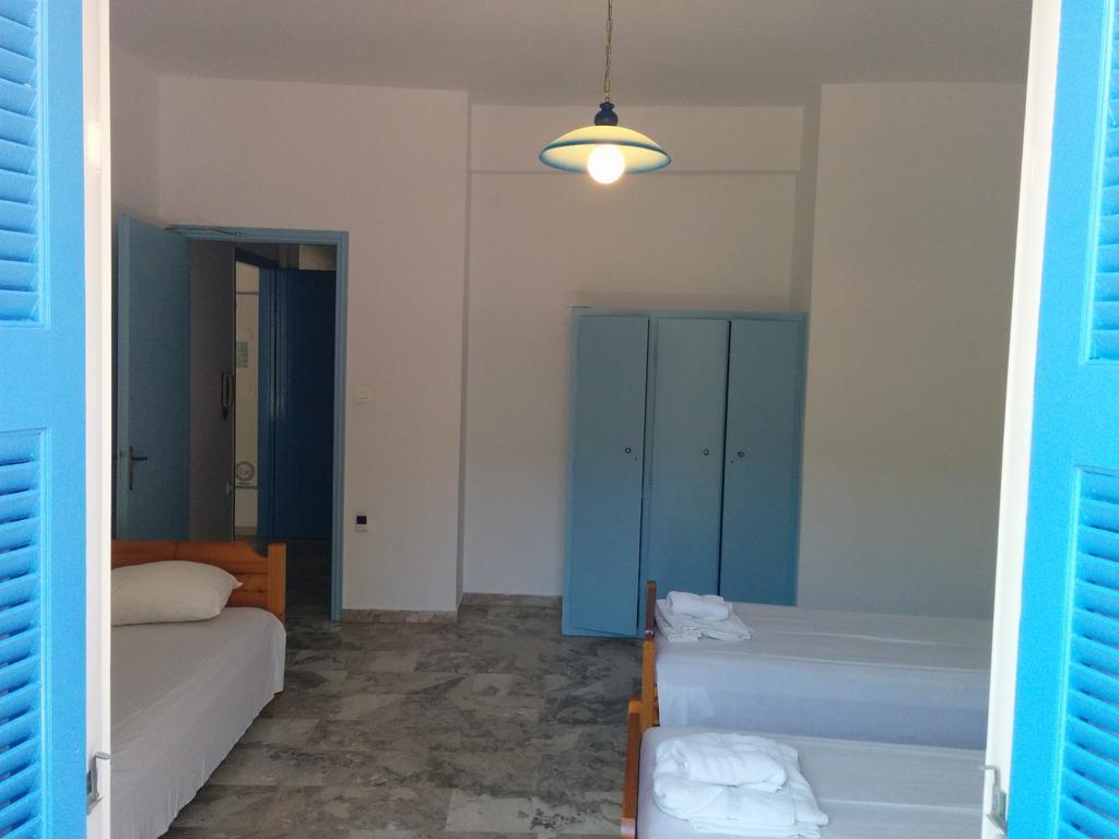 Panos Studios Poros Town Exterior photo